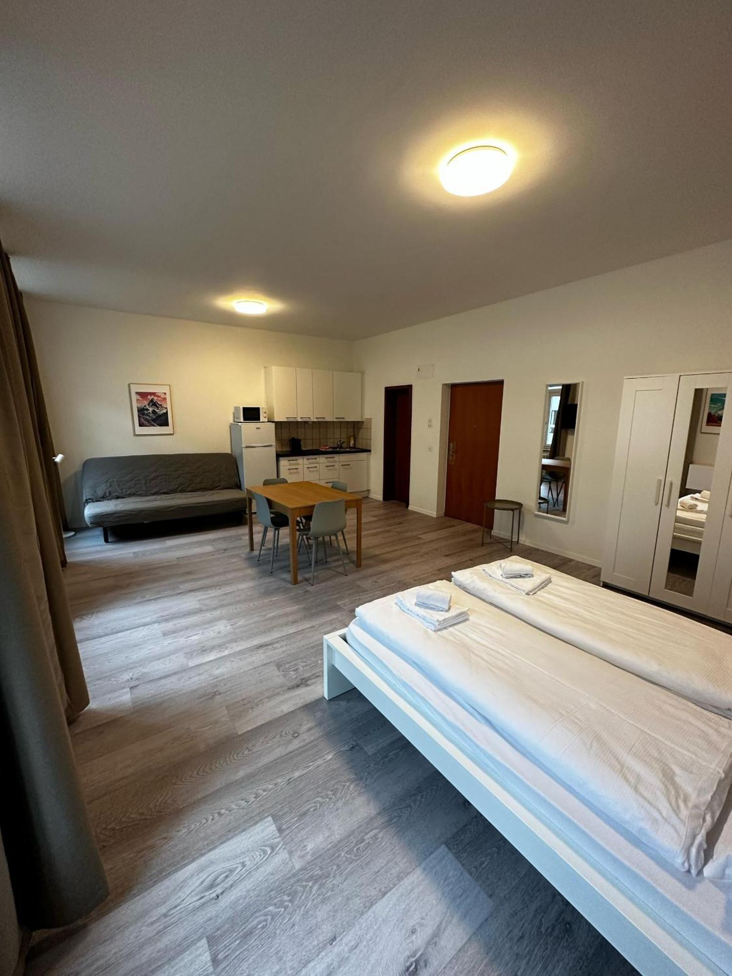 Hitrental Seefeld - Kreuzstrasse Apartments Zürich Eksteriør billede